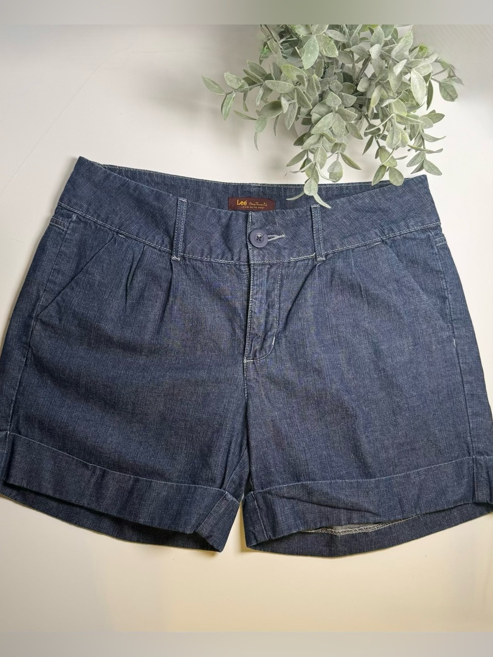 Lee One True Fit Blue Denim Cuffed Shorts Women’s Size 12